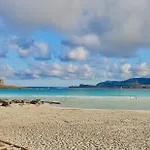 Isa - With Air Conditioning And Private Outdoor Area Just A Few Minutes From La Pelosa Lejlighedshotel