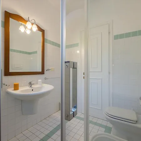 Isa - With Air Conditioning And Private Outdoor Area Just A Few Minutes From La Pelosa Aparthotel Stintino