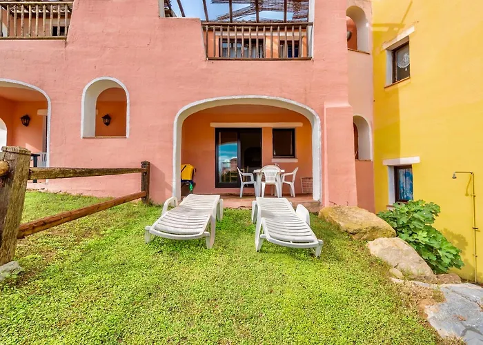 Isa - With Air Conditioning And Private Outdoor Area Just A Few Minutes From La Pelosa 3* Stintino