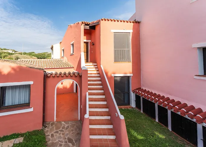 Isa - With Air Conditioning And Private Outdoor Area Just A Few Minutes From La Pelosa